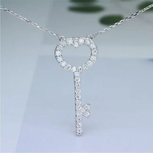 The Key to the City pendant necklace in 925